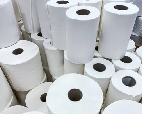 Utili multipli di asciugamani di carta